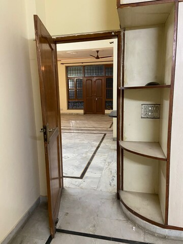 Building Lobby in 2 BHK Builder Floor at AS Tower, Sector 45 – for Rent