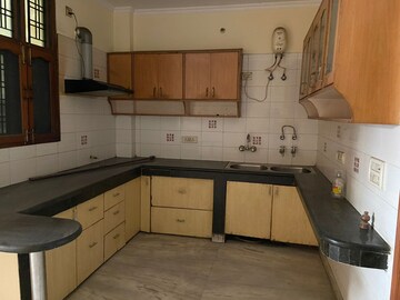 Kitchen in 2 BHK Builder Floor at AS Tower, Sector 45 – for Rent