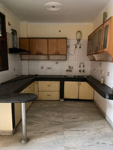 Kitchen in 2 BHK Builder Floor at AS Tower, Sector 45 – for Rent