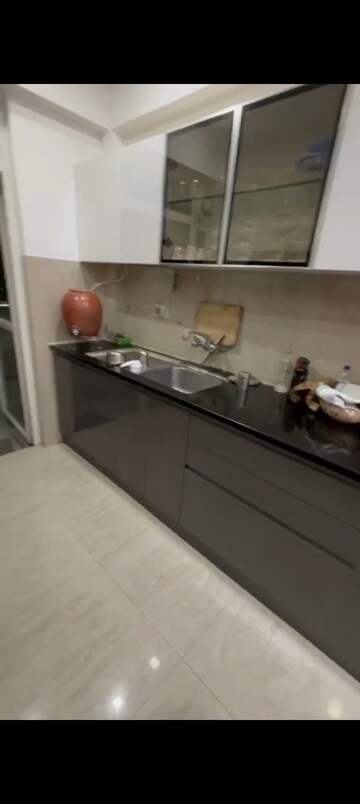 Kitchen in 4 BHK Apartment at Hiranandani Meadows, Manpada – for Sale