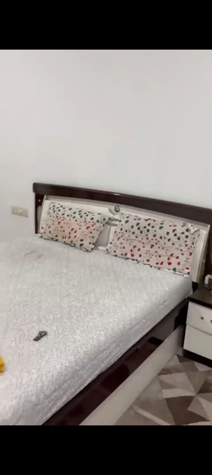 Bedroom, hiranandani-meadows 4 Bedroom 2450 Sq.Ft. Apartment In Manpada Thane 8186944