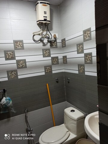 Master Bedroom in 2 BHK Builder Floor at Ardee City, Sector 52 – for Rent