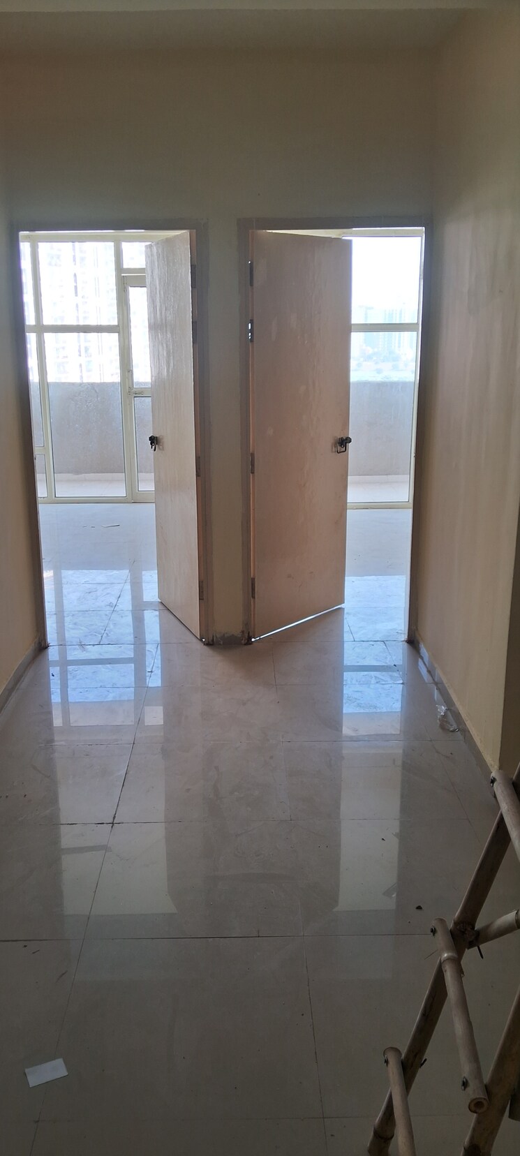 Living Room, paras-dews 2 Bedroom 1385 Sq.Ft. Apartment In Sector 106 Gurgaon 8186965