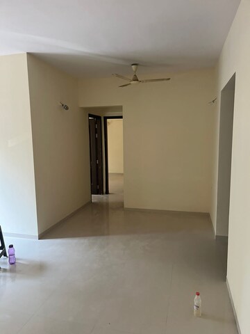 Room in 2 BHK Apartment at Nyati Evita, Dhanori – for Rent