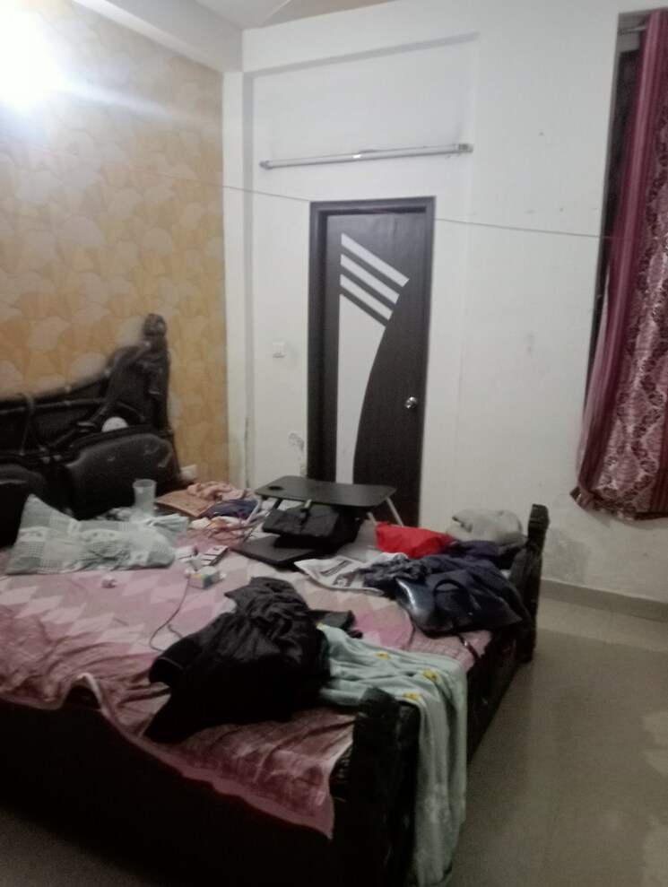  Parking, niti khand 2 Bedroom 1000 Sq.Ft. Builder Floor In Niti Khand Ghaziabad 8187016