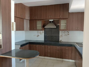 Kitchen in 4 BHK Apartment at Urja Towers, Sector 47 – for Rent