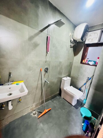 Master Bedroom in 1 BHK Builder Floor at Saket – for Rent