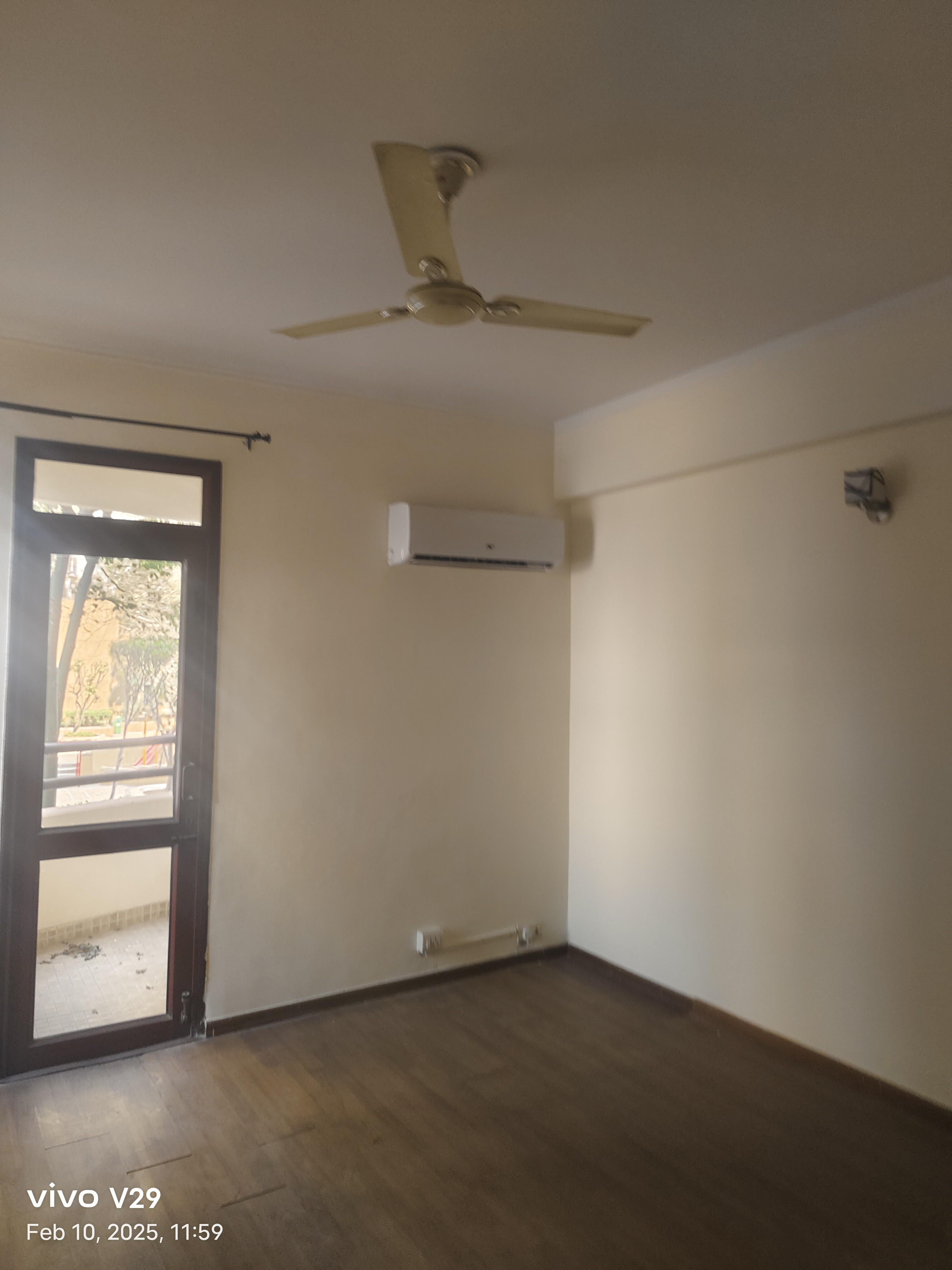 3 BHK + Servant Room Apartment For Sale in Dhoot Time Residency