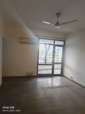 Room in 3 BHK Apartment at Dhoot Time Residency, Sector 63 – for Sale