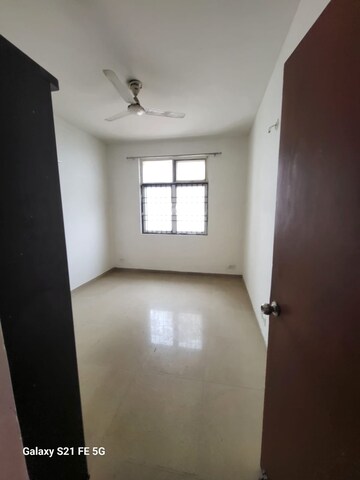 2.5 BHK Apartment For Rent in Mahagun Mywoods II, Sector 16c Greater Noida