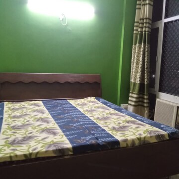 Bedroom in 3 BHK Apartment at Vip Road – for Rent