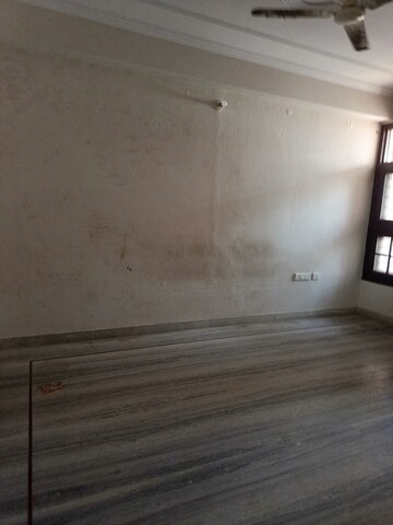 Room in 3 BHK Builder Floor at Gopalpura By Pass – for Rent