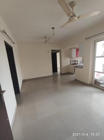 2 BHK Apartment For Rent in Sethi Max Royale Sector 76 Noida  8187147