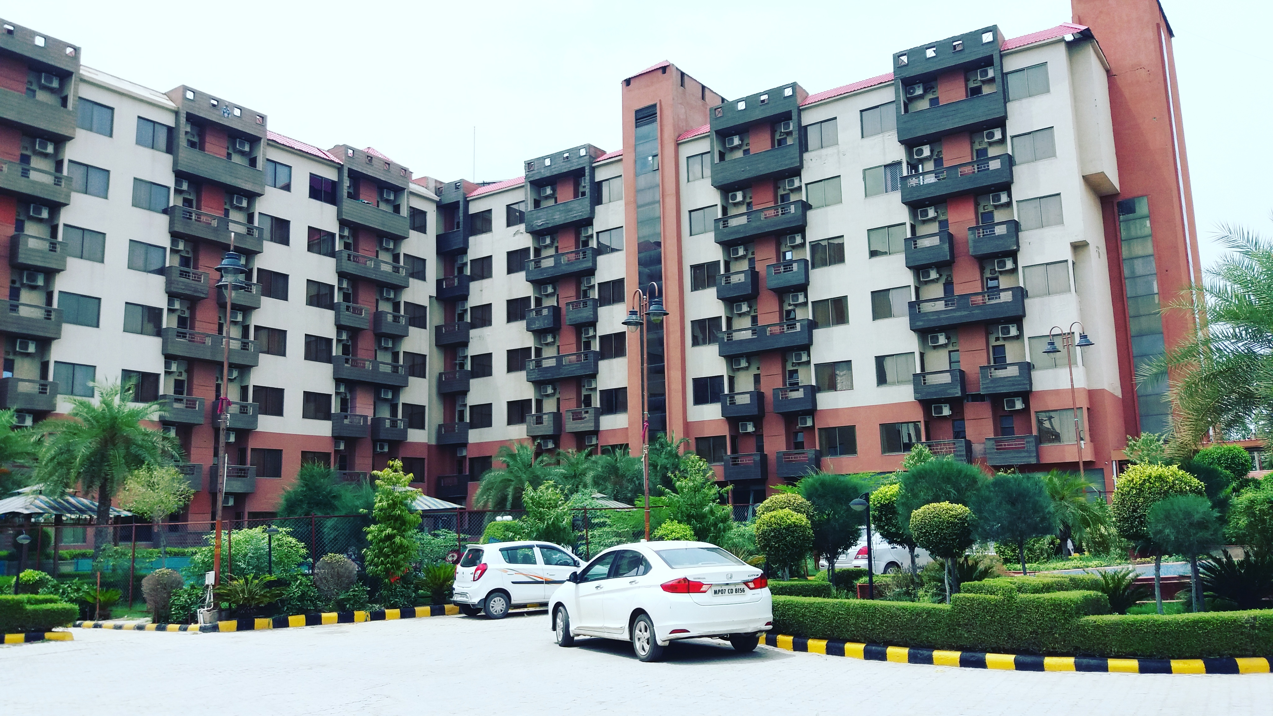 1 BHK + Servant Room Apartment For Sale in Hare Krishna Orchid 