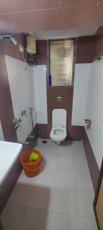 Bathroom in 2 BHK Apartment at Sapphire Lakeside, Powai – for Rent