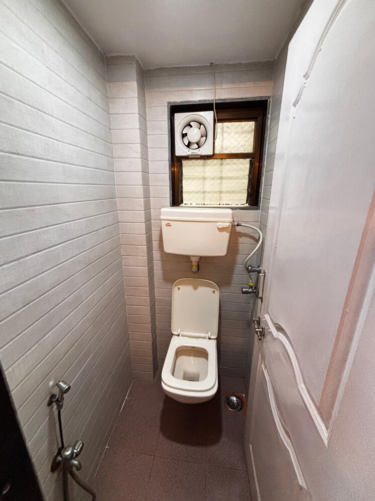 Attached Bathroom, sapphire-lakeside 2 Bedroom 750 Sq.Ft. Apartment In Powai Mumbai 8187228