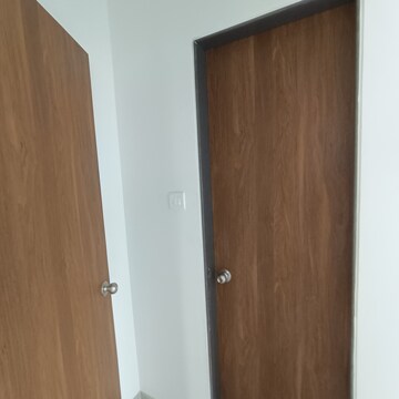Furnished Amenities in 1 BHK Apartment at Aarey Colony – for Rent