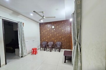 Furnished Amenities in 3 BHK Builder Floor at Dhakoli Village – for Sale