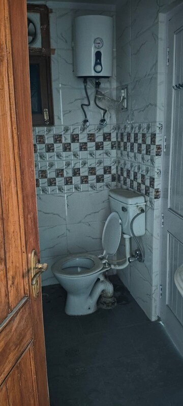 Bathroom in 3 BHK Apartment at Sector 6, Dwarka – for Rent