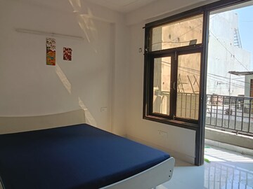 1 BHK Builder Floor For Rent in Saket