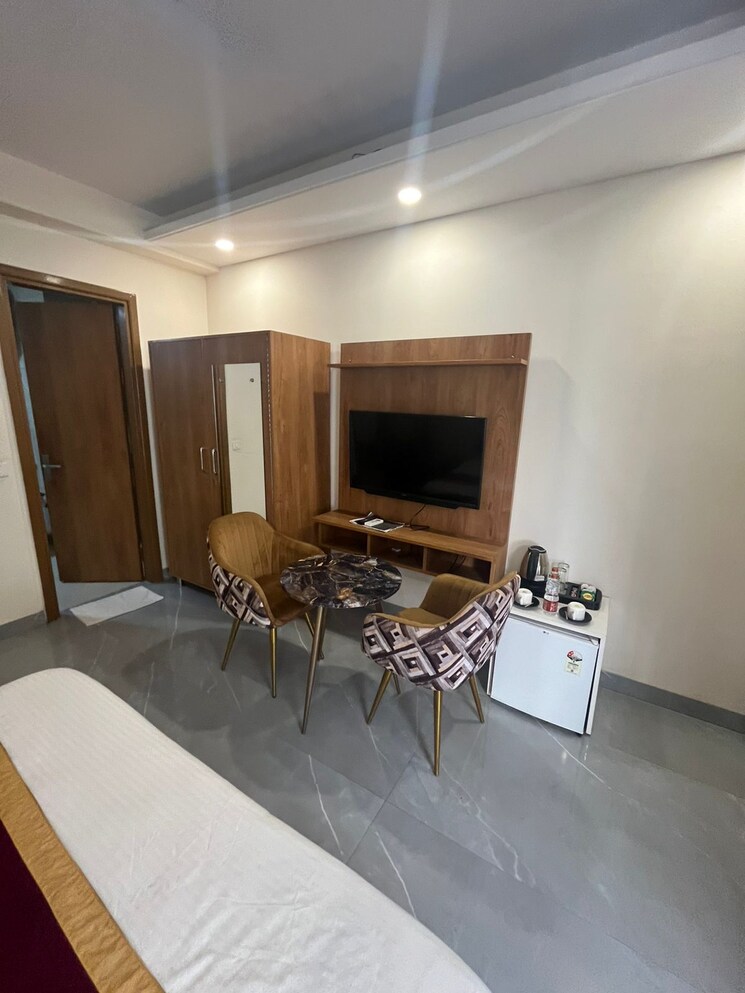 Living Room, unitech-arcadia 4 Bedroom 360 Sq.Yd. Builder Floor In South City 2 Gurgaon 8187343