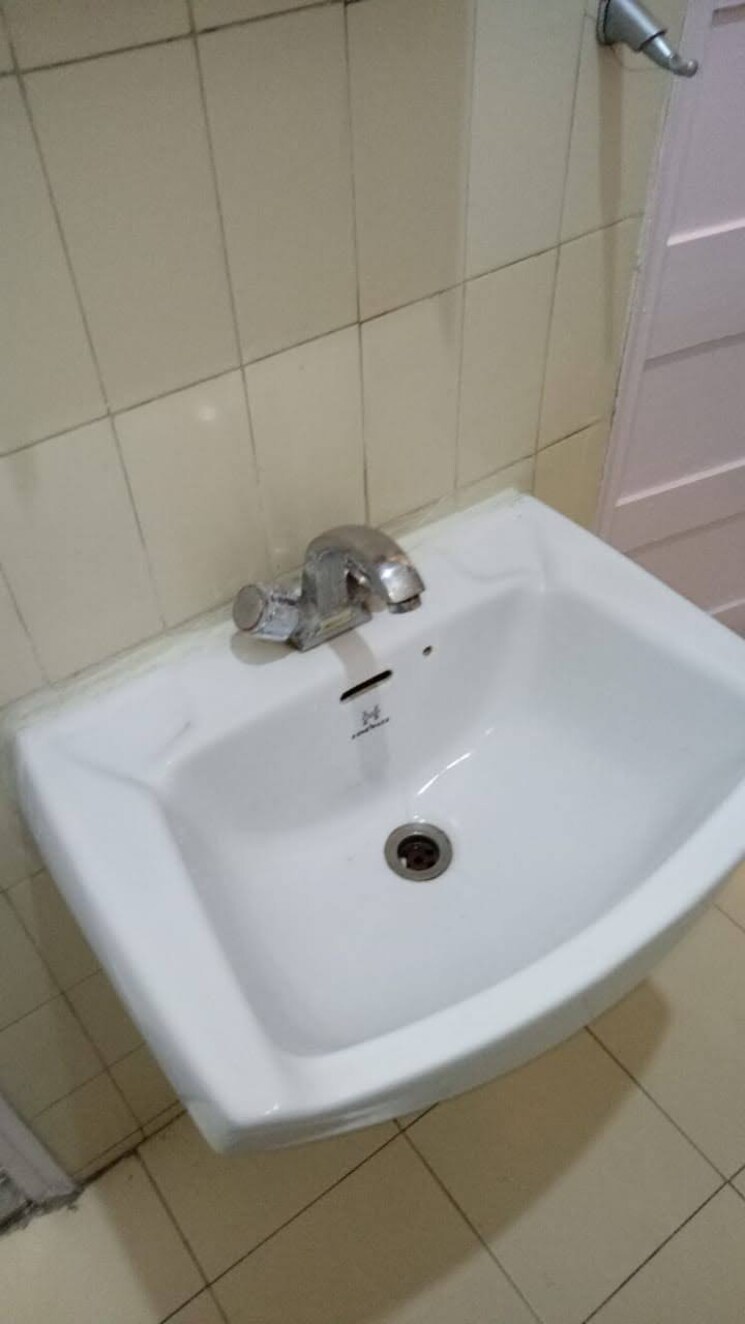 Bathroom, evening-glory 1 Bedroom 570 Sq.Ft. Apartment In Chandivali Mumbai 8187404