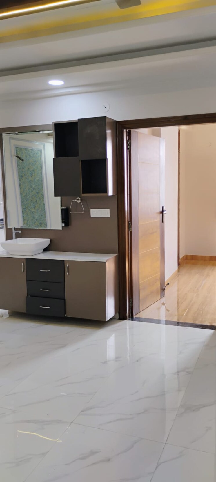 Bathroom, balaji-shyam-residency 2 Bedroom 1500 Sq.Ft. Apartment In Ajmer Road Jaipur 8187434