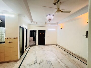 Building Lobby in 3 BHK Builder Floor at Shakti Khand – for Rent