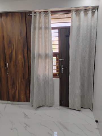 Building Lobby in 3 BHK Apartment at Royal Court Jagatpura, Jagatpura – for Rent