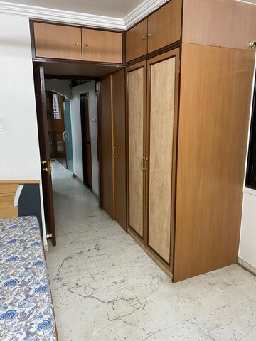 Bedroom in 2 BHK Apartment at Chembur – for Rent