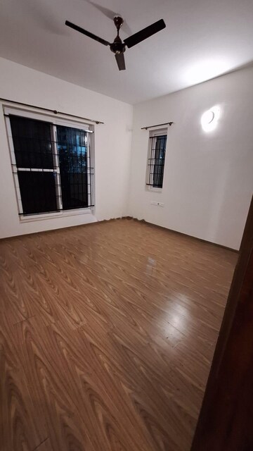 Room in 4 BHK Apartment at Prestige Mayberry, Chansandra – for Rent