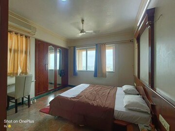 Bedroom in 2 BHK Apartment at Hiranandani Gardens Glen Height, Powai – for Rent
