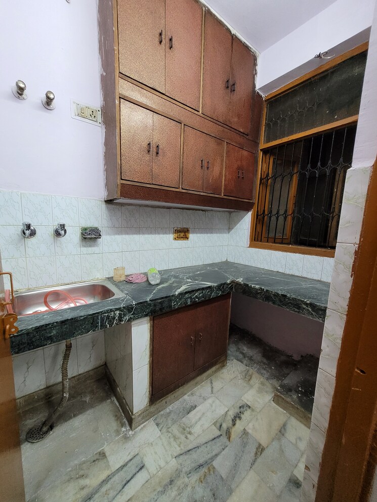 Kitchen, dilshad colony 1 Bedroom 450 Sq.Ft. Builder Floor In Dilshad Colony Delhi 8187671
