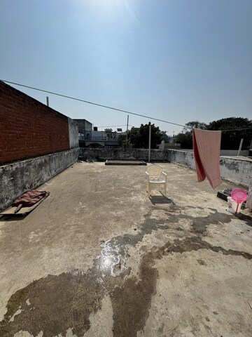 Parking in 3 BHK Independent House at Jankipuram – for Rent