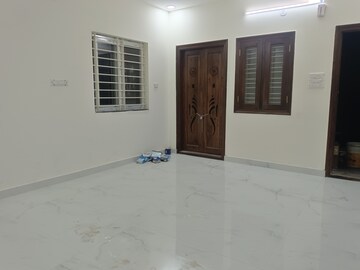 Room in 3 BHK Independent House at Koramangala – for Rent