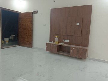 Room in 3 BHK Independent House at Koramangala – for Rent