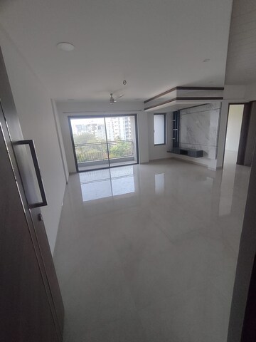 Living Room in 3 BHK Apartment at Chembur – for Rent