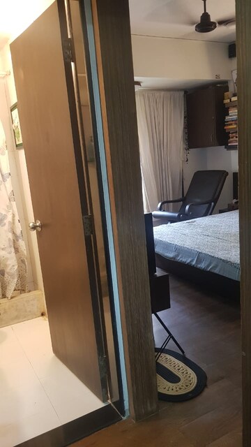 Bathroom in 2 BHK Apartment at Chembur – for Rent
