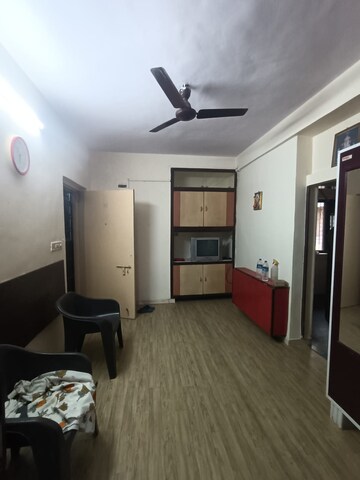 Bedroom in 1 BHK Apartment at Seawoods – for Rent