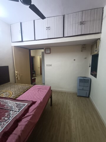 Room in 1 BHK Apartment at Seawoods – for Rent