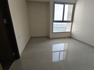 Room in 3 BHK Apartment at Piramal Vaikunth Vairat, Balkum Pada – for Sale