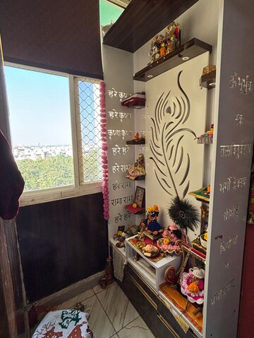Team Area in 3 BHK Apartment at Wave Executive Floors, Wave City – for Rent