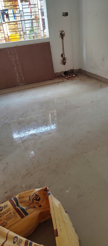 Room in 2 BHK Apartment at Saket Vihar I, Behala – for Sale