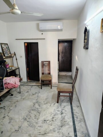 1 RK Villa For Rent in Srishti Greenfield Homes Green Fields Colony Faridabad  8187974