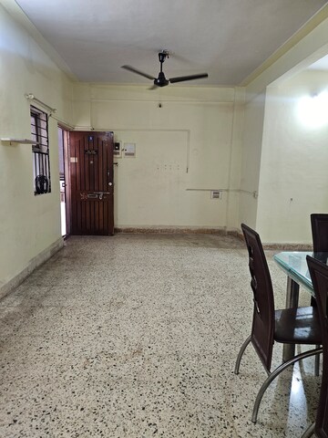 Bedroom in 2 BHK Apartment at Yorkdale Society, Erandwane – for Rent