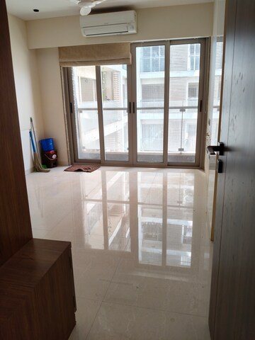 Room in 3.5 BHK Apartment at Adani Group Western Heights, Andheri West – for Sale