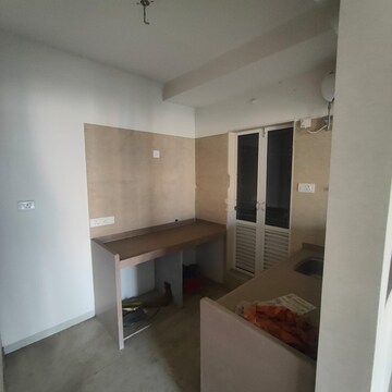 Kitchen in 1.5 BHK Apartment at Dosti Oak, Kolshet Industrial Area – for Rent
