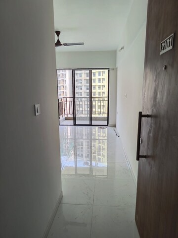 Room in 1 BHK Apartment at Runwal Gardens Phase I, Dombivli East – for Rent