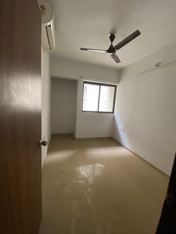 Room in 1 BHK Apartment at Runwal Gardens Phase I, Dombivli East – for Rent