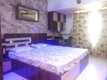 Bedroom in 3 BHK Apartment at Cosmopolis Tower, Andheri West – for Rent